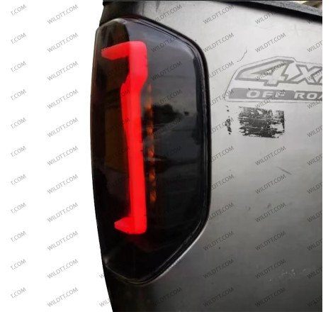 Luci Posteriori a LED Fumé Nissan Navara D40 2005-2015 - WildTT