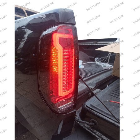 Pilotos Traseros Ahumados LED Nissan Navara D40 2005-2015 - WildTT