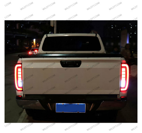 Luci Posteriori a LED Fumé Nissan Navara NP300 2016-2021 - WildTT