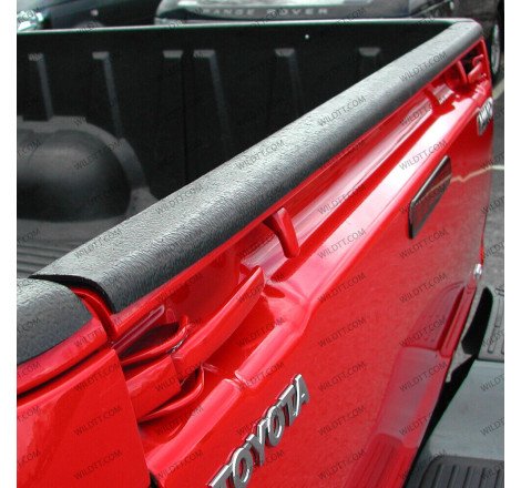 Bedliner Over Rail Toyota Hilux SC 05-16 - WildTT