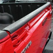 Bedliner Over Rail Toyota Hilux SC 05-16 - WildTT