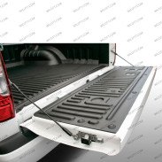 Laderaumauskleidung unter der Schiene Mercedes-Benz X Class - WildTT