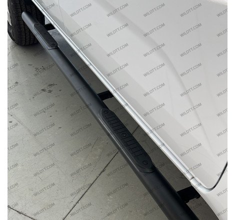 Estribos Tubo 70MM Wild Toyota Hilux DC 2016-2026 - WildTT