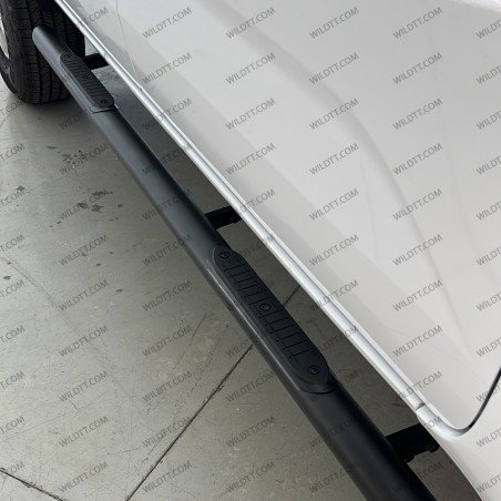 Marche Pieds Tube 70MM Wild Toyota Hilux DC 2016-2026 - WildTT