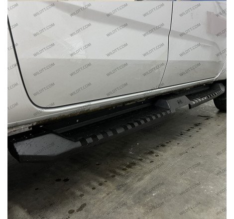 Sidesteps Wild Off-Road Toyota Hilux DC 2005-2015 - WildTT