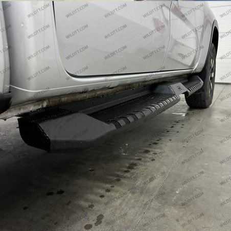 Sidesteps Wild Off-Road Toyota Hilux DC 2005-2015 - WildTT