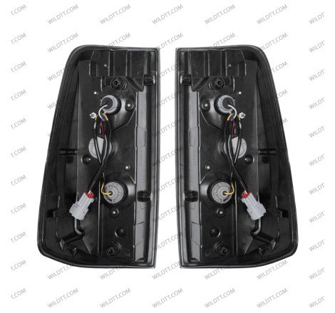 Feu Arrière à LED Fumé Nissan Navara NP300 2016-2021 - WildTT