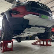 Komplettsatz Unterlegplatten Stahl 3MM Toyota Hilux 2016-2026 - WildTT