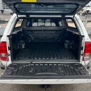 Kit de Sellado Antipolvo P/ Portón Trasero Toyota Hilux 2016+ - WildTT