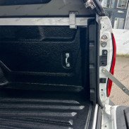 Kit de Sellado Antipolvo P/ Portón Trasero Toyota Hilux 2016+ - WildTT