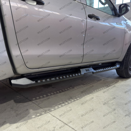 Estriberas Wild Off-Road Toyota Hilux DC 2016-2026 - WildTT