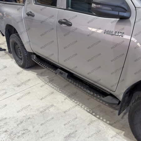 Pedana Laterali Wild Off-Road Toyota Hilux DC 2016-2026 - WildTT