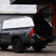 Hardtop Carryboy S560 Senza Finestre Toyota Hilux SC 2016-2026 - WildTT