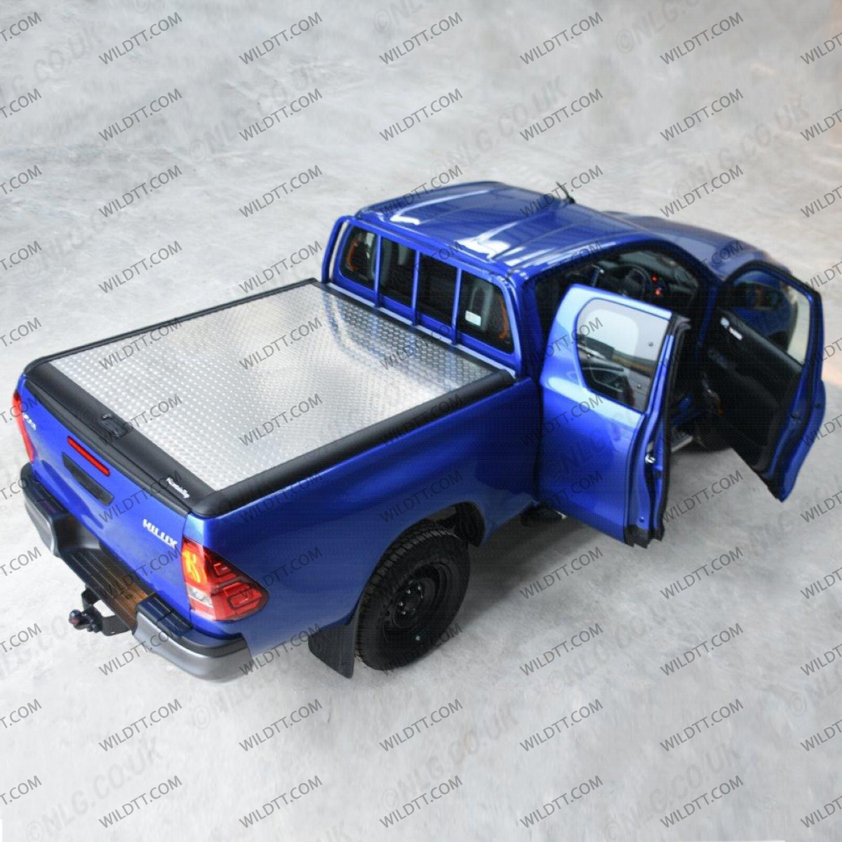 Sportlid Aluminium RealTruck Style Toyota Hilux EC 2016-2026 - WildTT