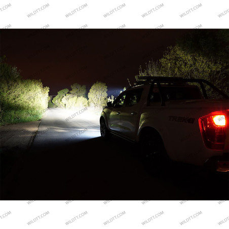 Barra LED Lazer Linear P/ Tejadilho C/ Barras de Tejadilho Nissan Navara NP300 2016-2021 - WildTT