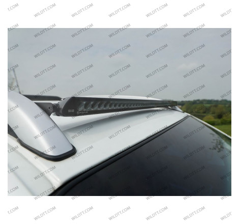 Barra LED Lazer Linear P/ Tejadilho C/ Barras de Tejadilho Nissan Navara NP300 2016-2021 - WildTT