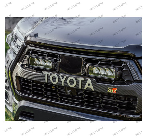 Barra LED Lazer Triple-R P/ Griglia Radiatore Toyota Hilux GR Sport 2023+ - WildTT