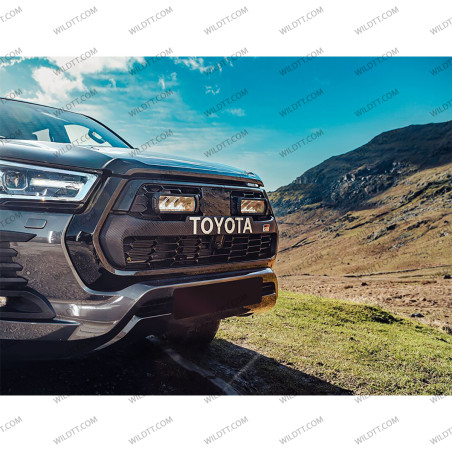 Lazer Triple-R LED LightBar für Kühlergrill Toyota Hilux GR Sport 2023+ - WildTT