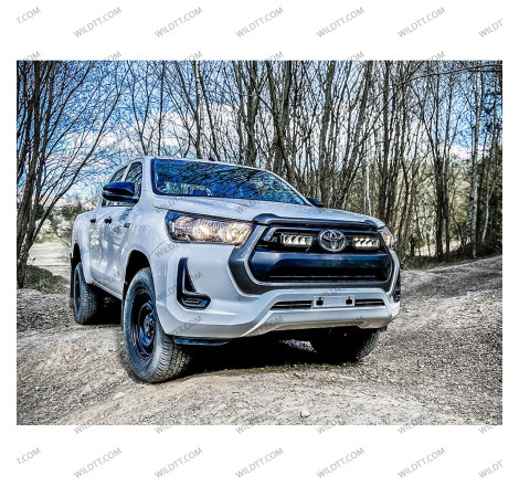 Barra LED Lazer Triple-R P/ Griglia Radiatore Toyota Hilux 2020-2026 - WildTT