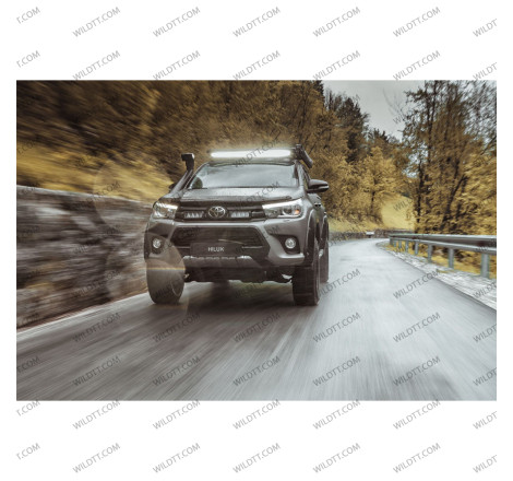 Lazer Triple-R LED LightBar für Kühlergrill Toyota Hilux 2016-2020 - WildTT