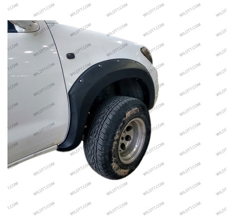 Kotflügelverbreiterungen OFF-Road Toyota Hilux DC 2005-2011 - WildTT