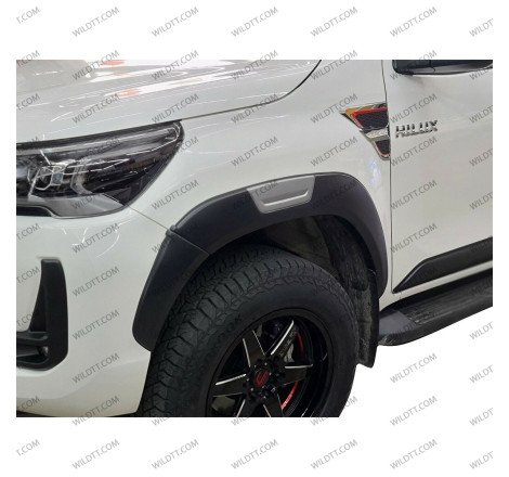 Body Kit Upgrade von Toyota Hilux DC 2016-2020 zu 2020+ - WildTT