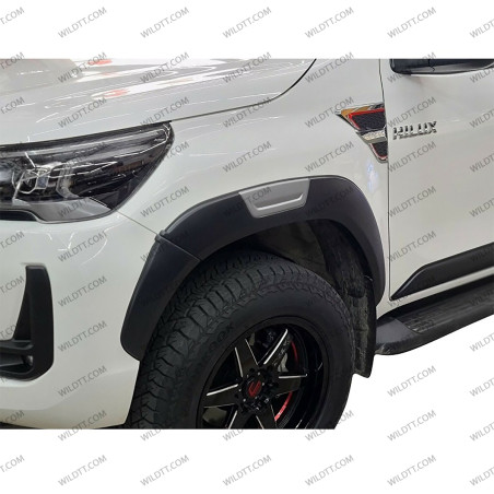 Kotflügelverbreiterungen Invincible Style Toyota Hilux DC 2016-2020 - WildTT