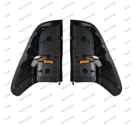 Farolins LED Fumados OEM Invincible Toyota Hilux 2016-2026 - WildTT