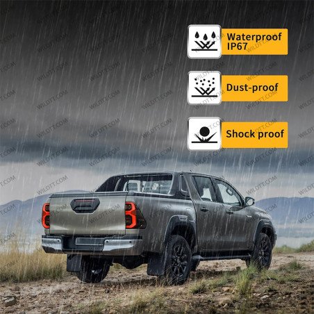 Pilotos Traseros Ahumados LED OEM Invincible Toyota Hilux 2016-2026 - WildTT