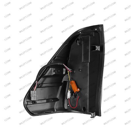 Feu Arrière à LED Fumé Toyota Hilux 2016-2026 - WildTT
