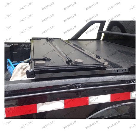 Hard Tri-Fold Toyota Hilux SC 2016-2026 - WildTT