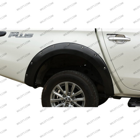 Kotflügelverbreiterungen OFF-Road Mitsubishi L200 CC 2015-2019 - WildTT