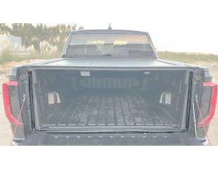 A Importância da Borracha de Vedação Contra Pó e Água na Porta Traseira da Pick-up